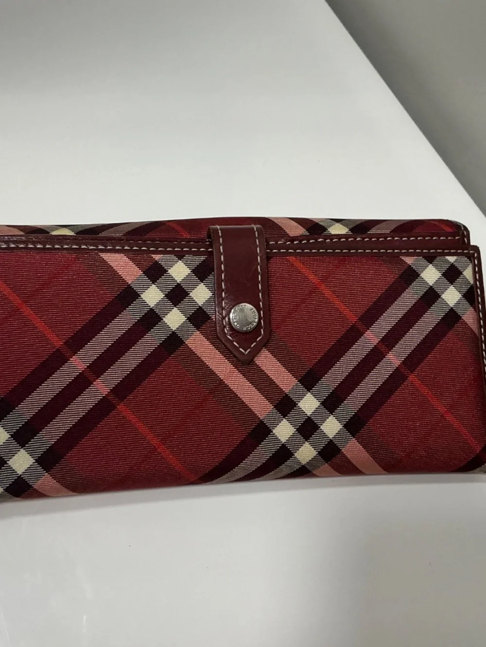 Burberry burgundy nova check nylon leather trim clutch wallet - Picture 2 of 10
